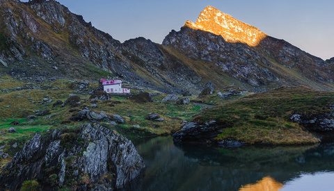 Using (and Breaking) Composition Rules Intentionally