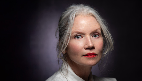 Retouch Skin Like a Top Pro (And Get Paid Like One)