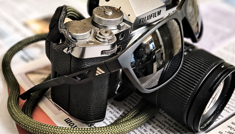 Adidas SP0101: Solid Sunglasses for Active Photographers on the Go