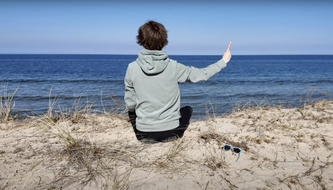 A Simple Finger Trick to Help You Spot Great Photos