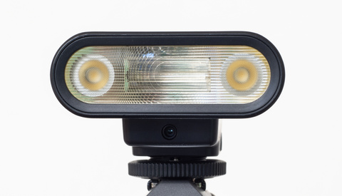 Hey Shutterbugs, Want to Have Fun? The Neewer Z160 Universal Flash Is for You