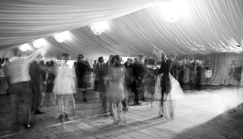 Fashion Forward: Wedding Photography Trends in 2025